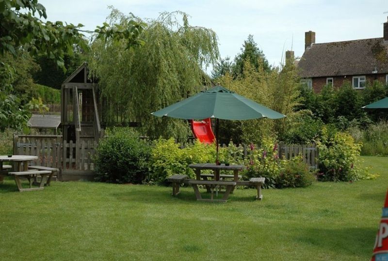 New Flying Horse Inn Wye Extérieur photo